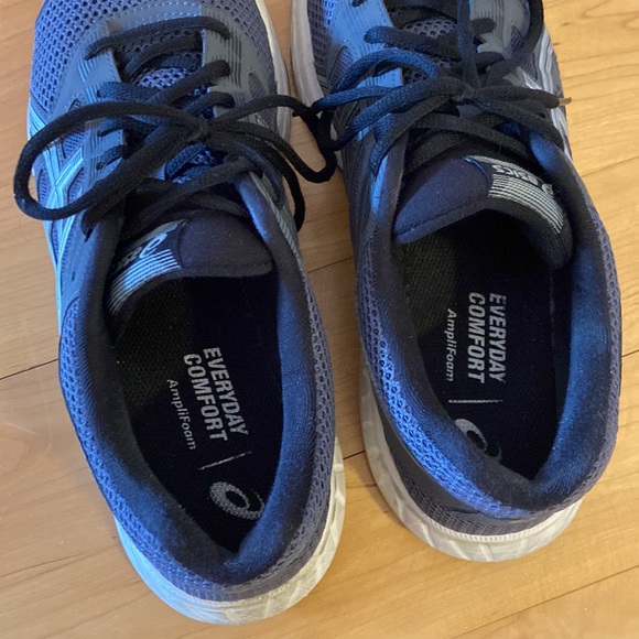 asics amplifoam mens